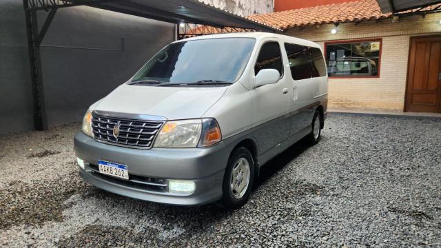 ** TOYOTA GRAND HIACE AUT. DIESEL 1KZ, 4X2! IMPECABLE **